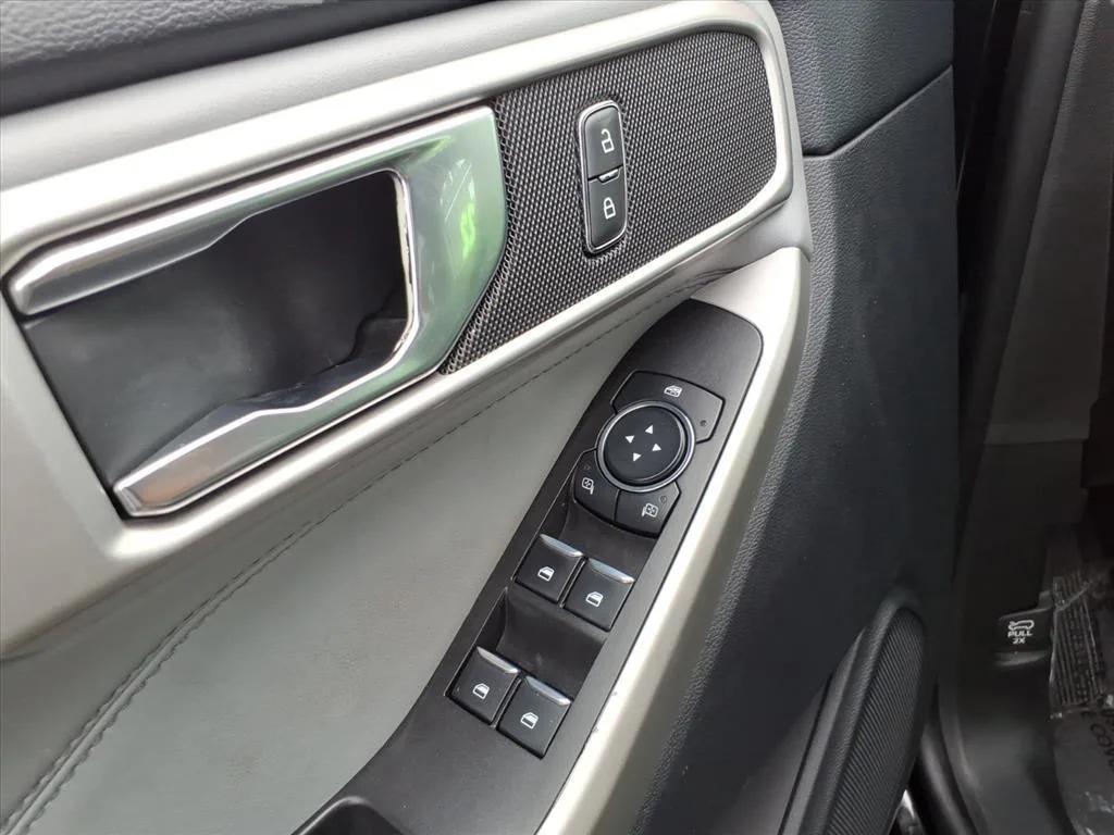 used 2022 Ford Explorer car, priced at $23,995
