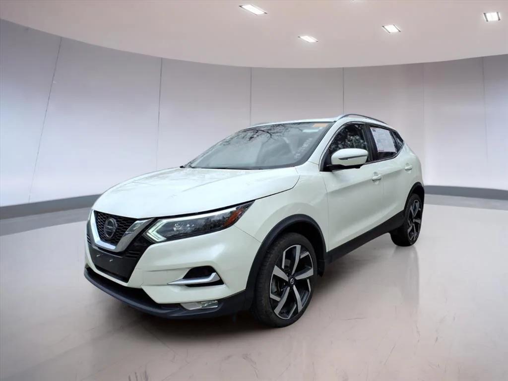used 2022 Nissan Rogue Sport car, priced at $19,995