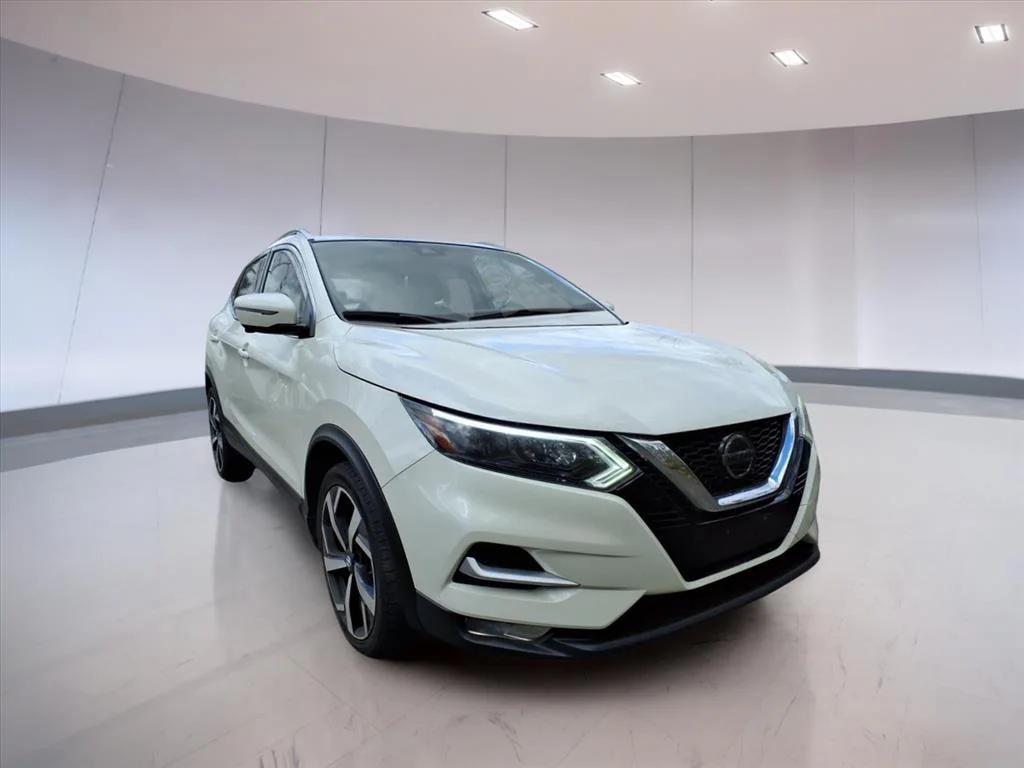 used 2022 Nissan Rogue Sport car, priced at $17,995