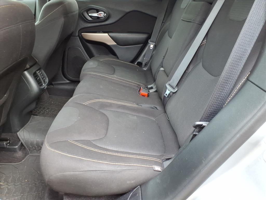 used 2016 Jeep Cherokee car, priced at $9,995