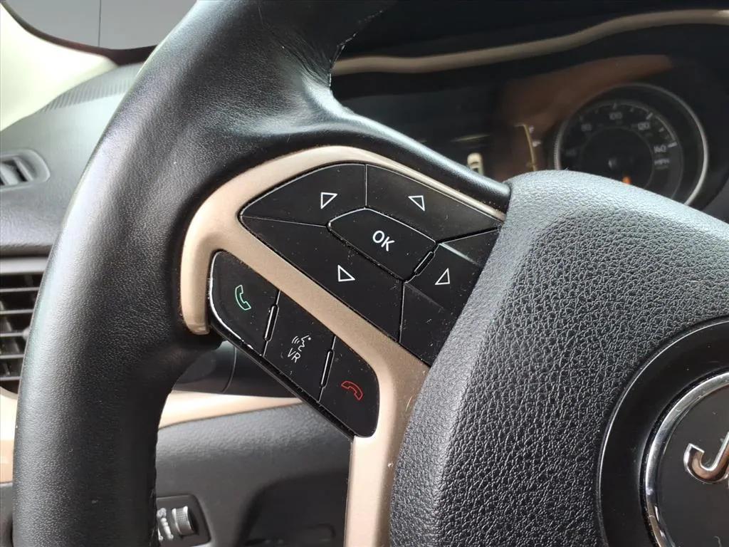 used 2016 Jeep Cherokee car, priced at $9,995