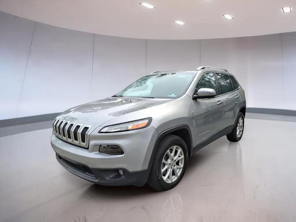 used 2016 Jeep Cherokee car, priced at $9,995