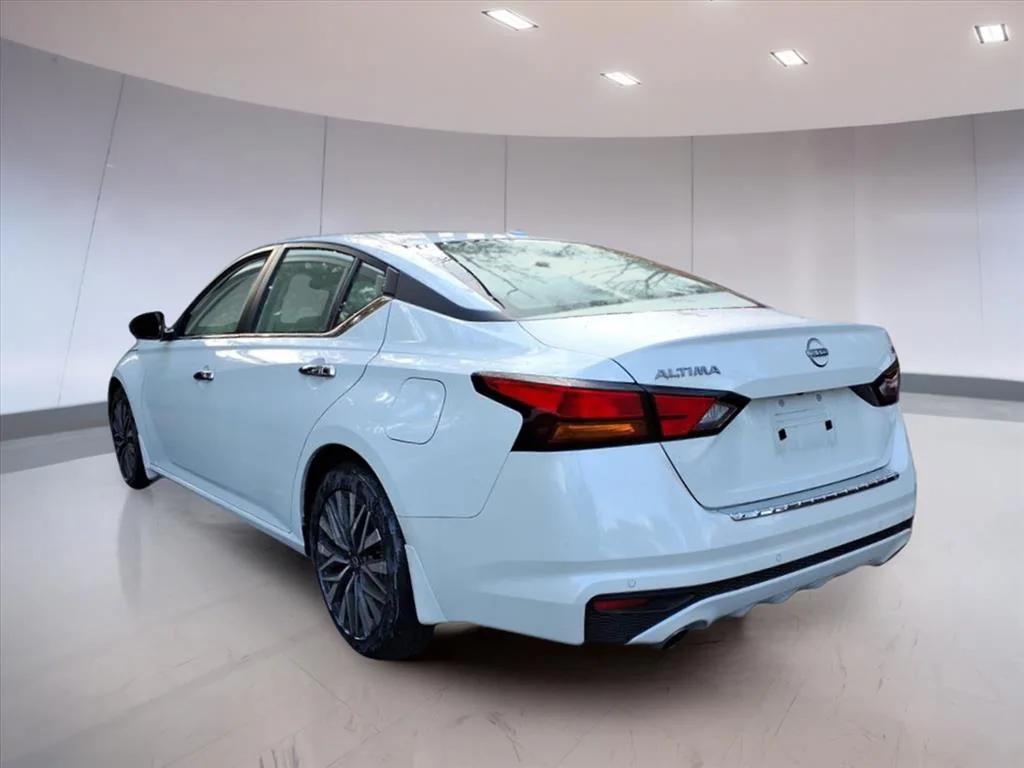 used 2023 Nissan Altima car, priced at $18,995