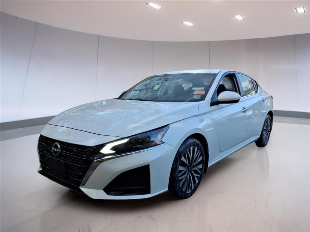 used 2023 Nissan Altima car, priced at $18,995