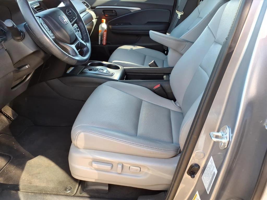 used 2022 Honda Passport car, priced at $28,995