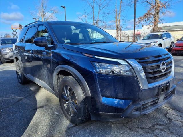 used 2024 Nissan Pathfinder car, priced at $31,995