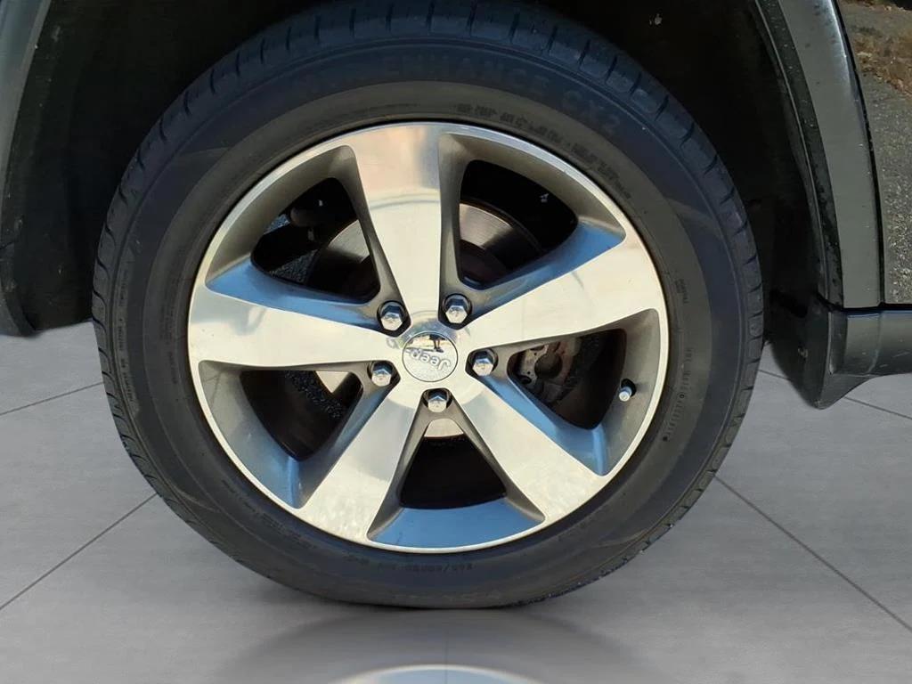used 2016 Jeep Grand Cherokee car, priced at $12,995