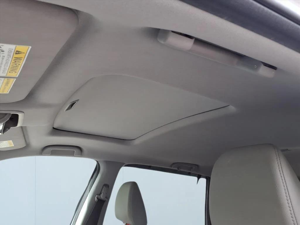 used 2022 Honda Pilot car, priced at $27,995