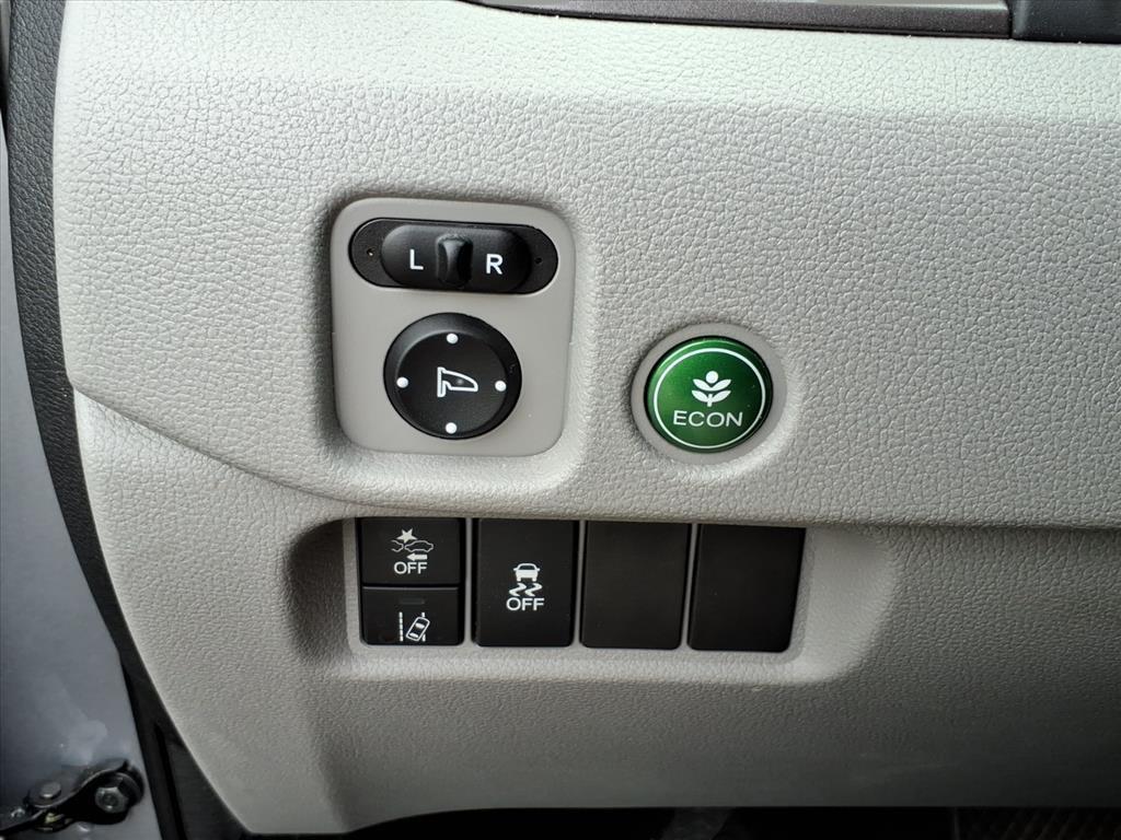 used 2022 Honda Pilot car, priced at $27,995