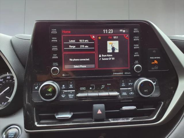 used 2022 Toyota Highlander car, priced at $33,995