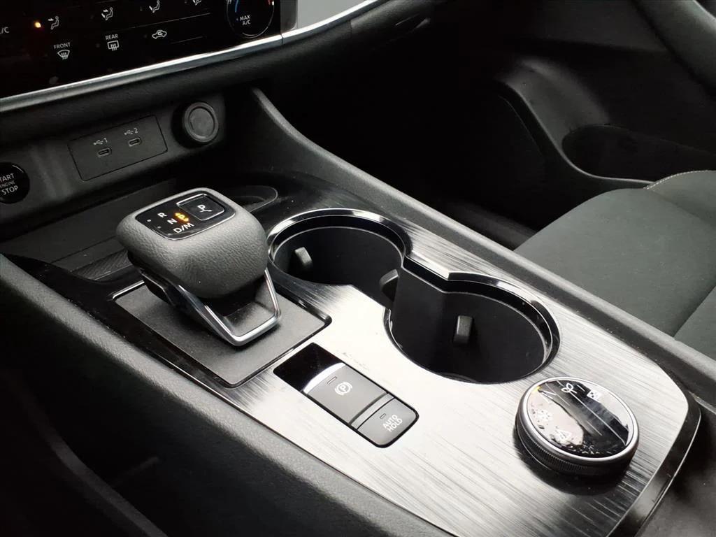 used 2024 Nissan Rogue car, priced at $18,995