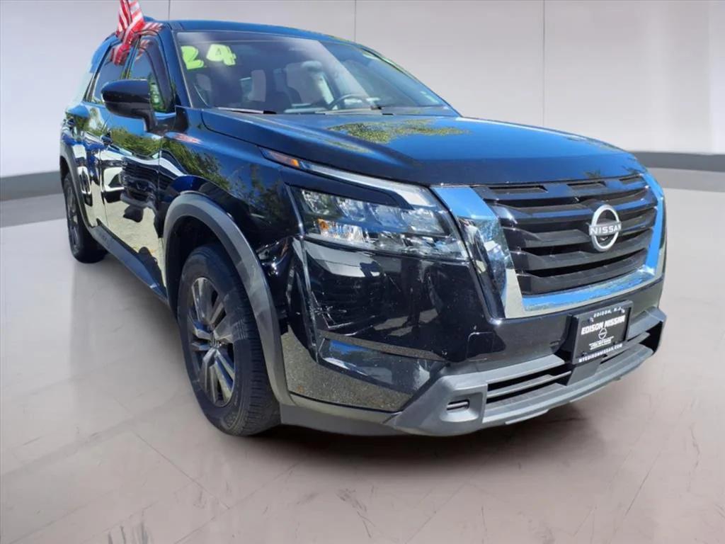 used 2024 Nissan Pathfinder car, priced at $27,995
