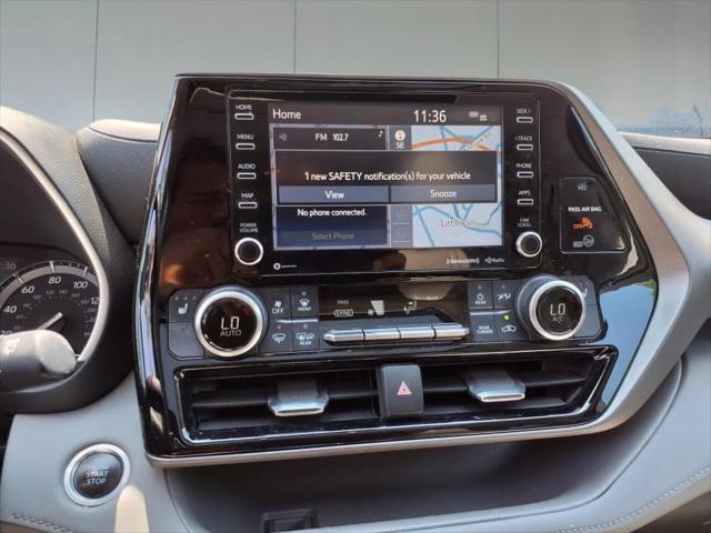 used 2020 Toyota Highlander car, priced at $24,995