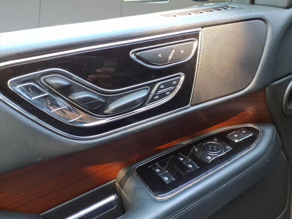 used 2023 Lincoln Navigator car, priced at $54,995
