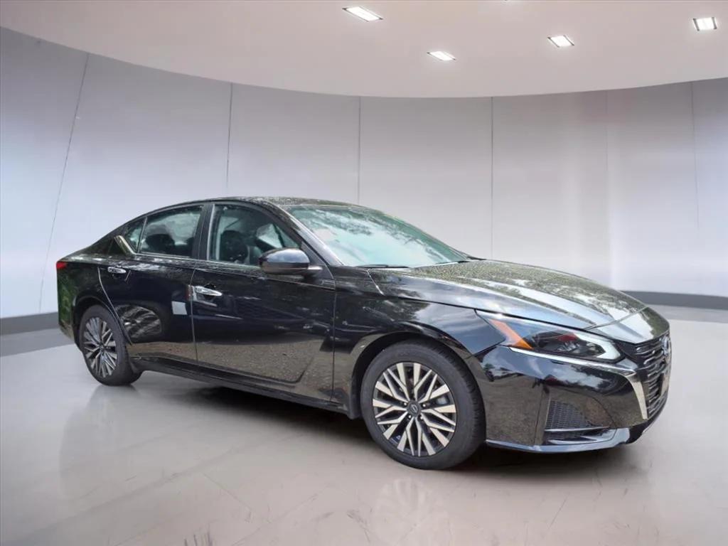 used 2024 Nissan Altima car, priced at $17,995