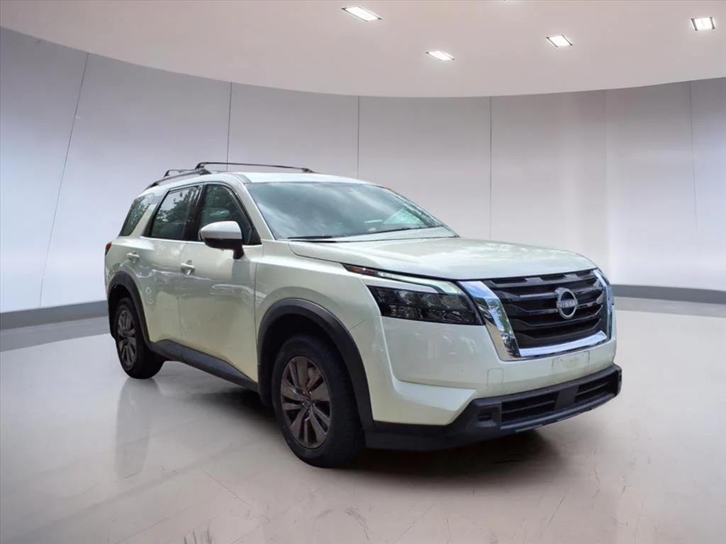 used 2023 Nissan Pathfinder car, priced at $26,995