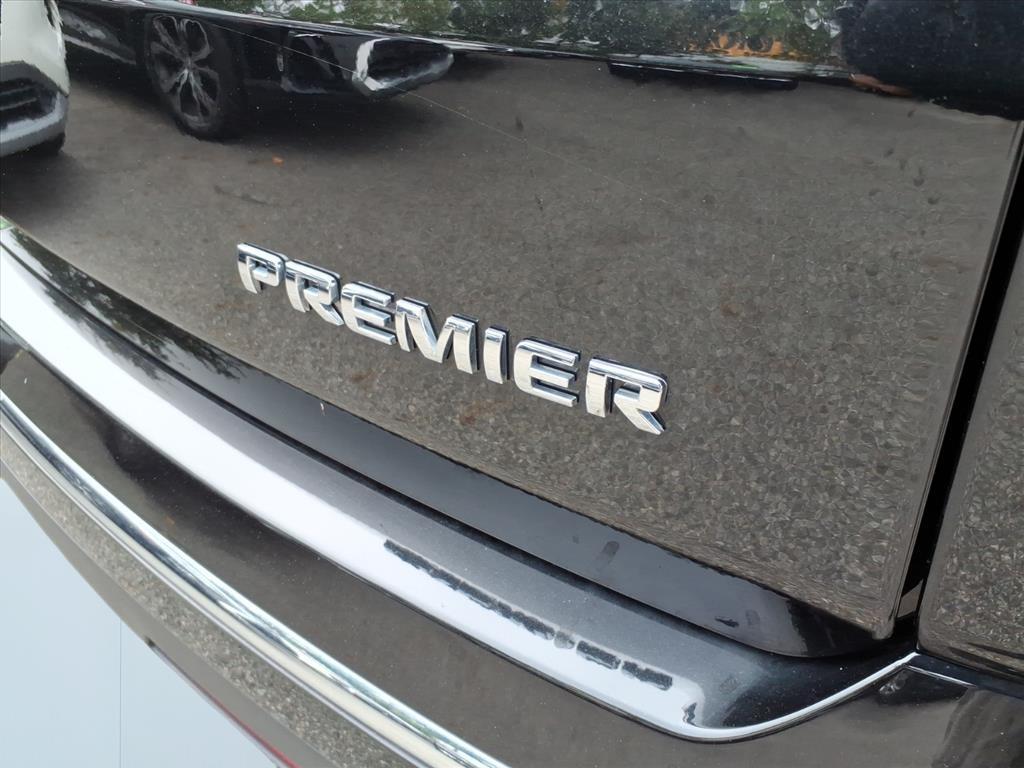 used 2023 Chevrolet Traverse car, priced at $36,295
