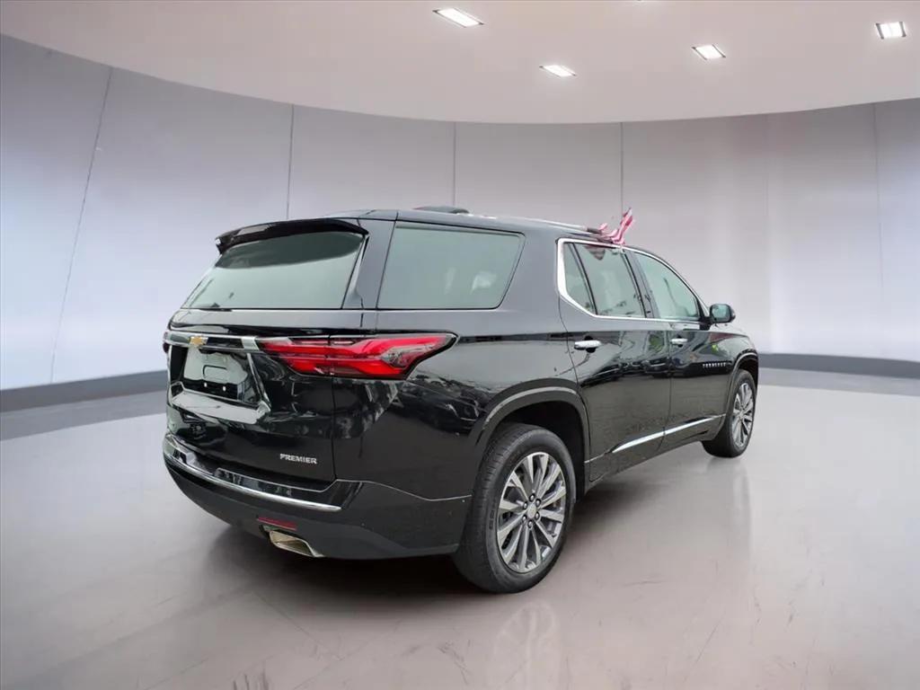 used 2023 Chevrolet Traverse car, priced at $36,295