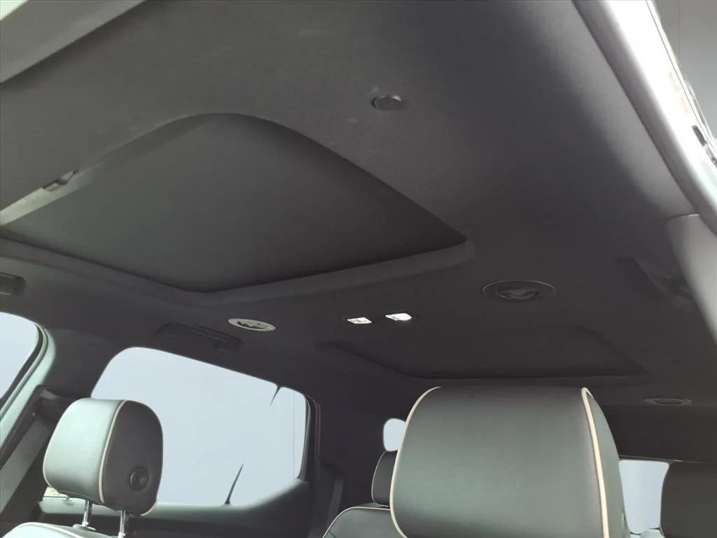 used 2023 Chevrolet Traverse car, priced at $36,295