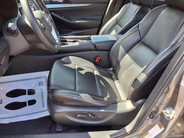 used 2023 Nissan Maxima car, priced at $19,995
