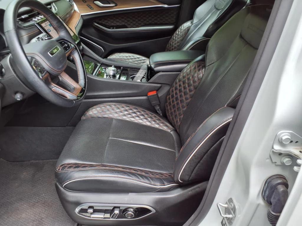 used 2023 Jeep Grand Cherokee L car, priced at $37,995