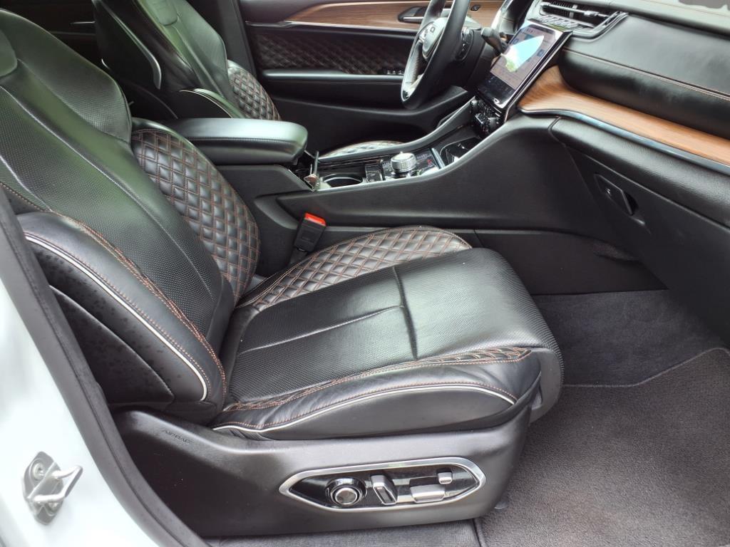 used 2023 Jeep Grand Cherokee L car, priced at $37,995