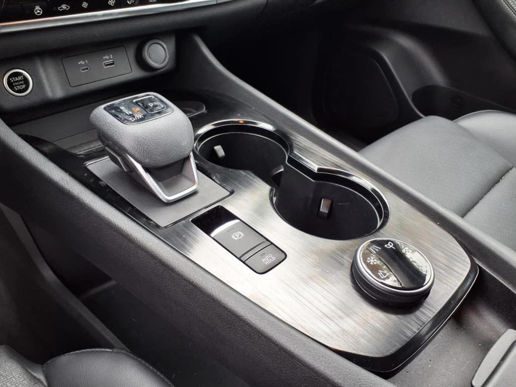 used 2022 Nissan Rogue car, priced at $19,995