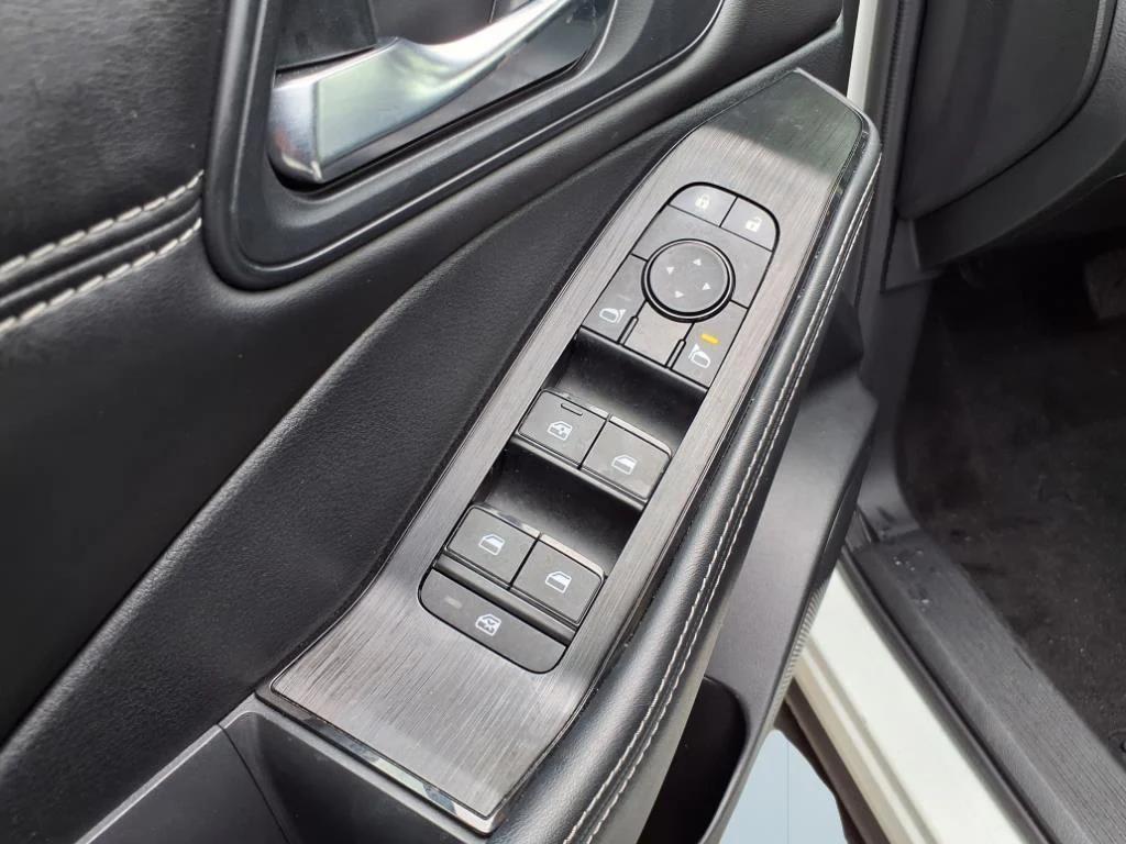 used 2022 Nissan Rogue car, priced at $19,995