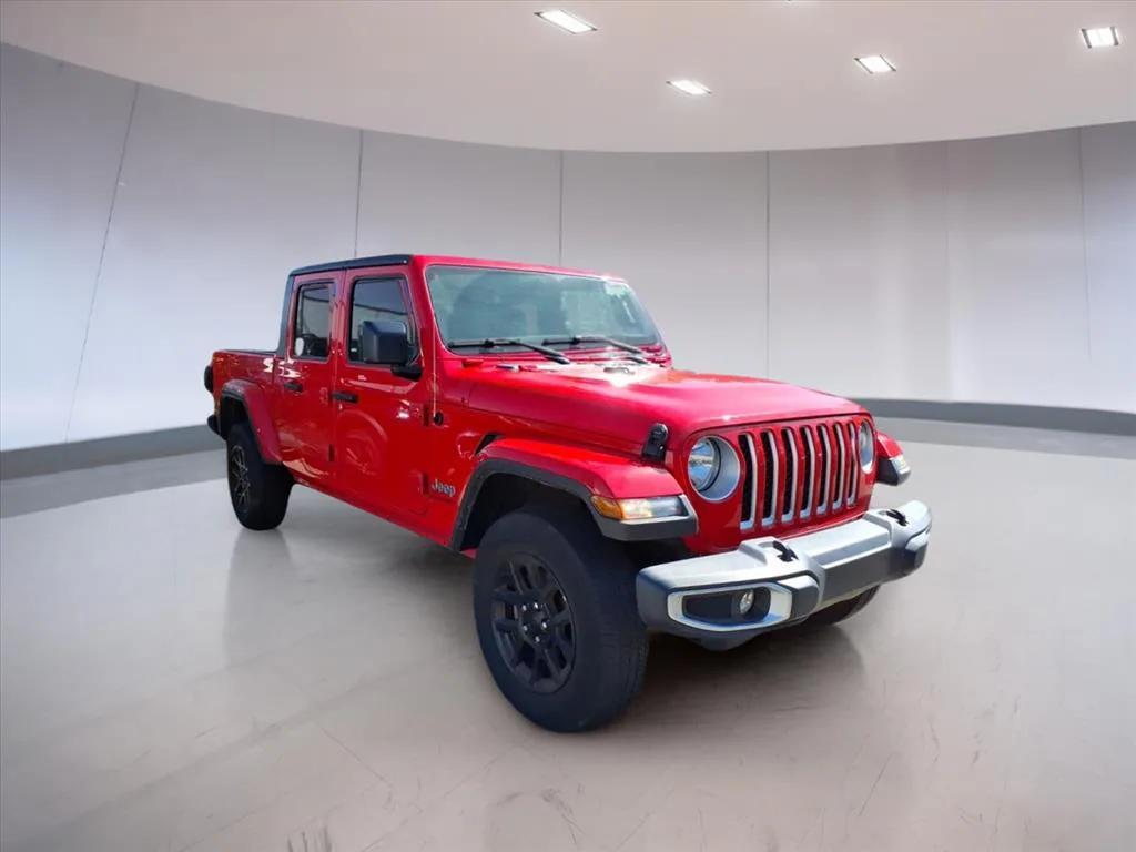 used 2023 Jeep Gladiator car, priced at $27,695