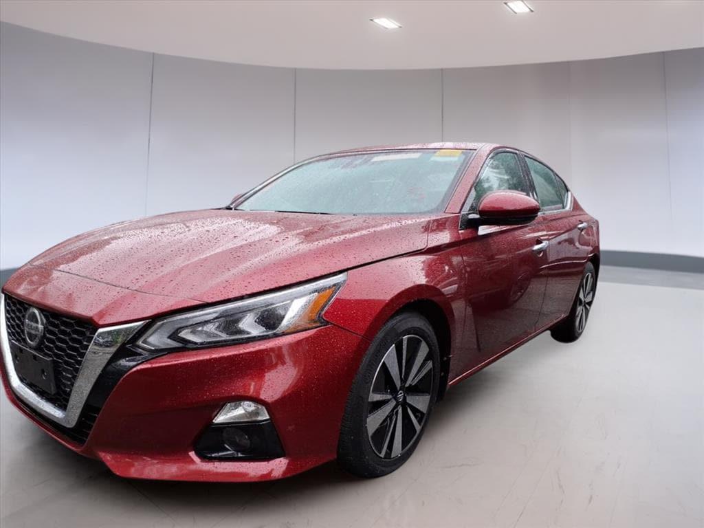 used 2022 Nissan Altima car, priced at $18,995