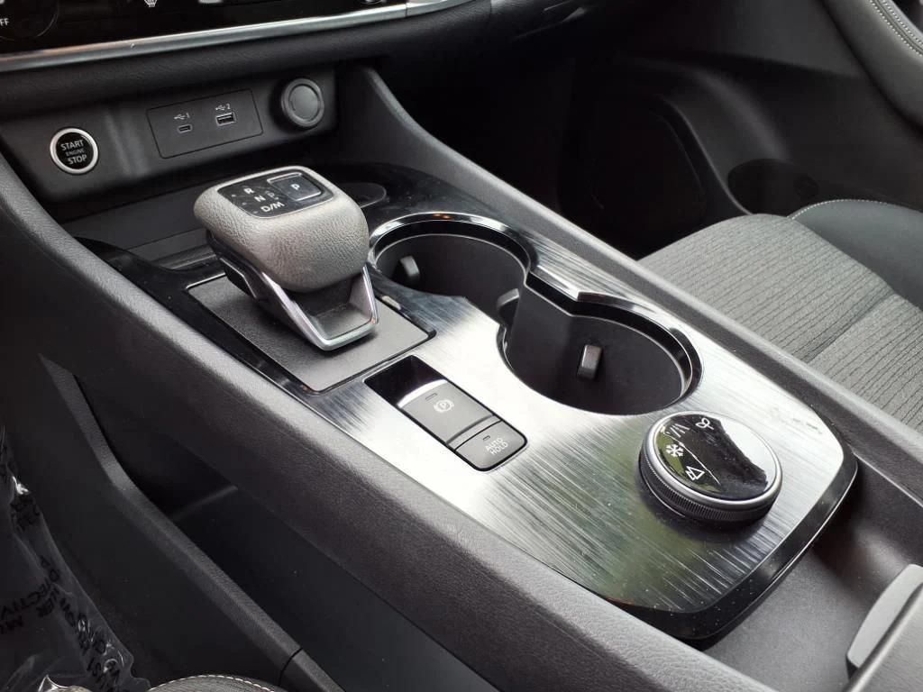 used 2022 Nissan Rogue car, priced at $19,495