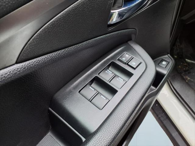 used 2022 Honda Pilot car, priced at $25,995