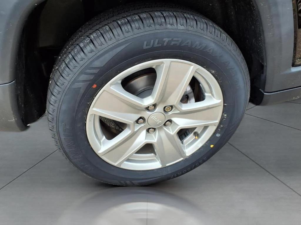used 2022 Jeep Compass car, priced at $17,995