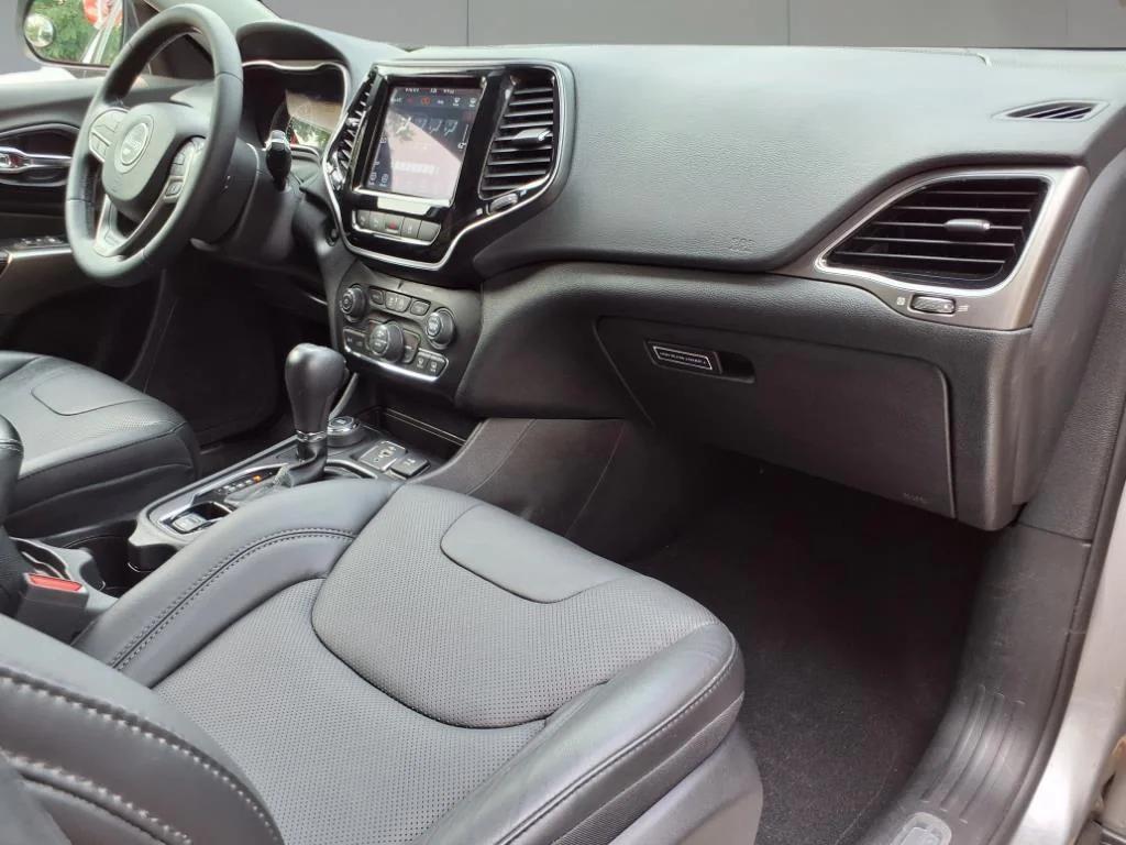 used 2021 Jeep Cherokee car, priced at $22,295
