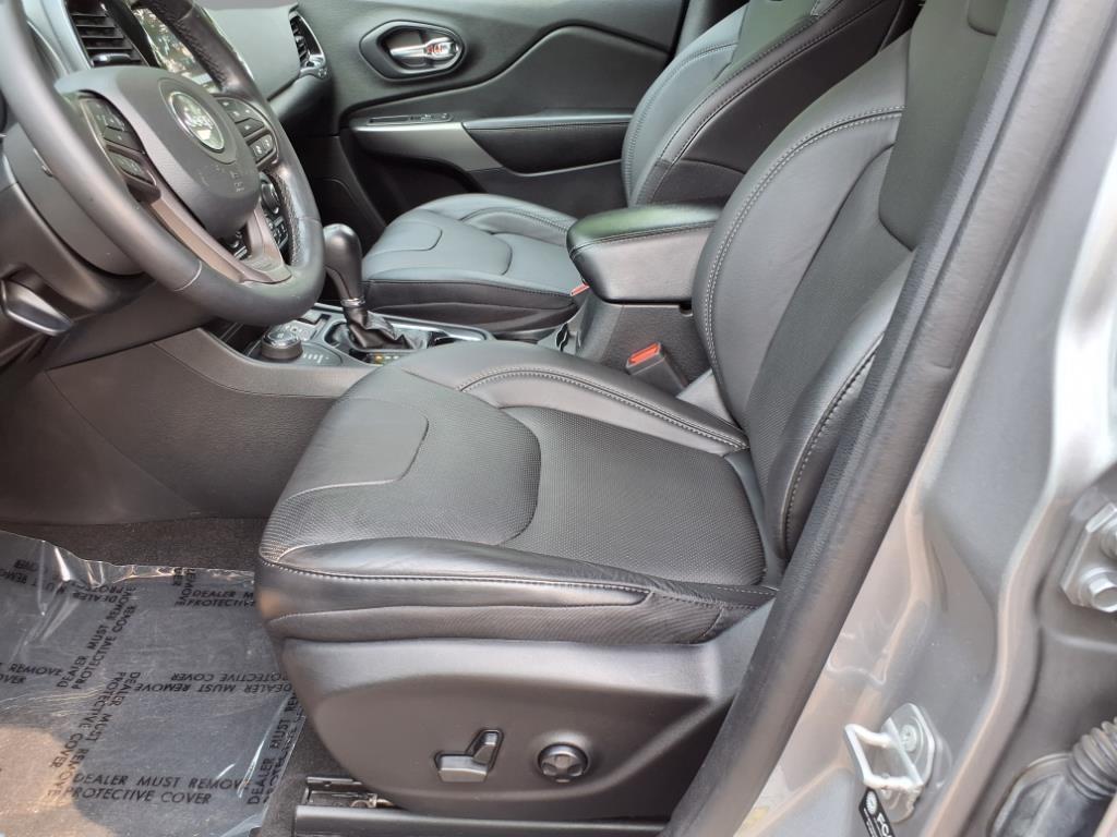 used 2021 Jeep Cherokee car, priced at $22,295