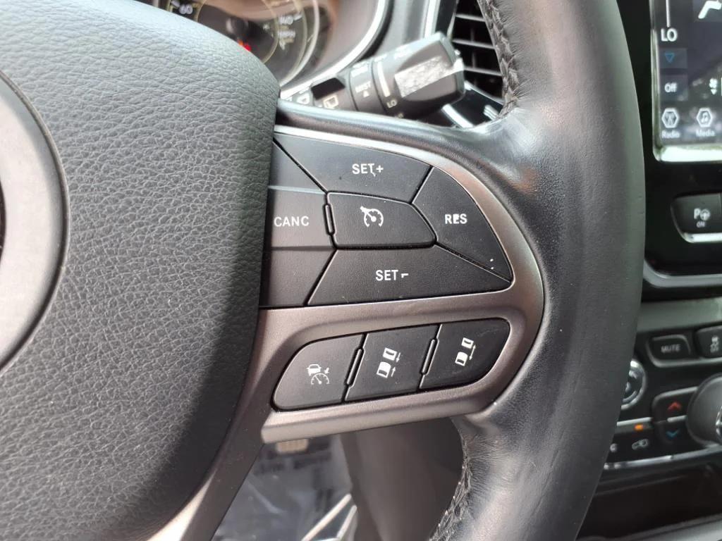 used 2021 Jeep Cherokee car, priced at $22,295