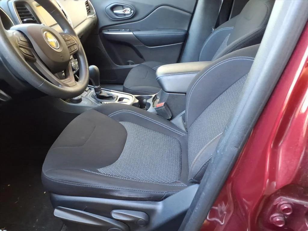 used 2019 Jeep Cherokee car, priced at $14,995