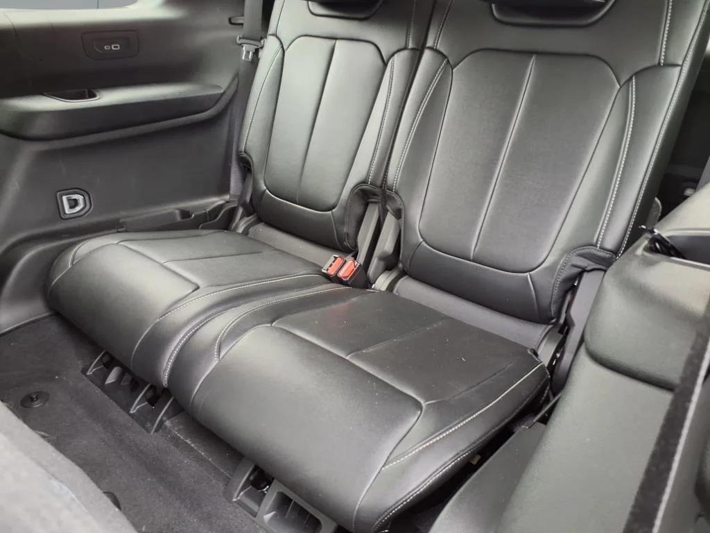 used 2022 Jeep Grand Cherokee L car, priced at $28,995