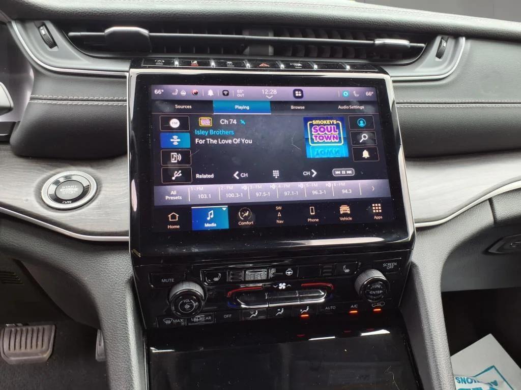 used 2022 Jeep Grand Cherokee L car, priced at $28,995