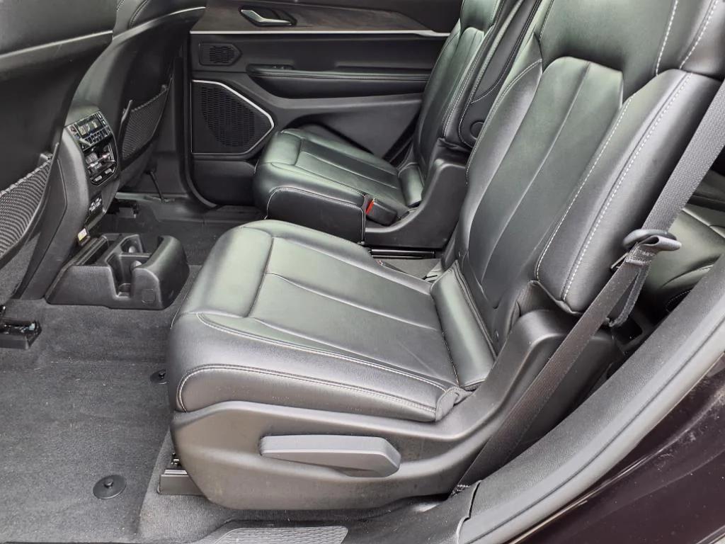 used 2022 Jeep Grand Cherokee L car, priced at $28,995