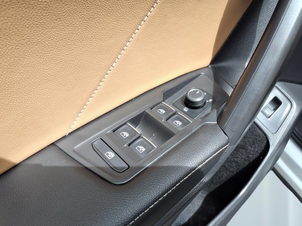 used 2022 Volkswagen Tiguan car, priced at $19,995