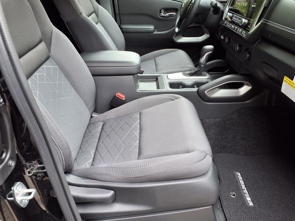 used 2025 Nissan Frontier car, priced at $28,995