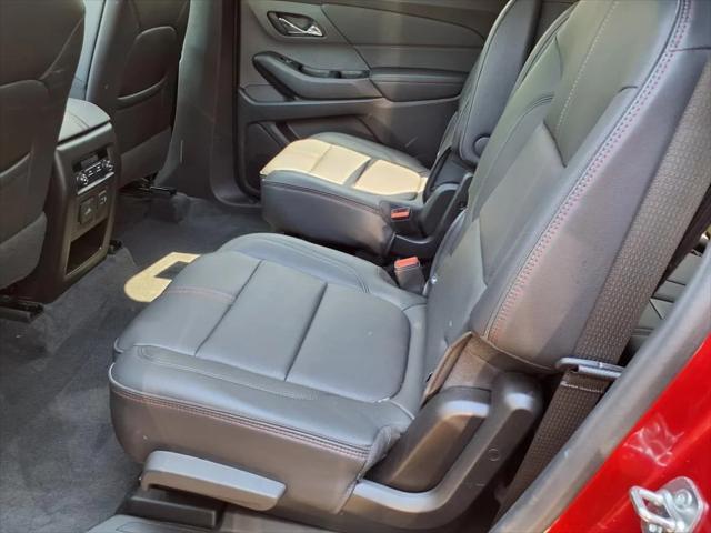 used 2023 Chevrolet Traverse car, priced at $39,995