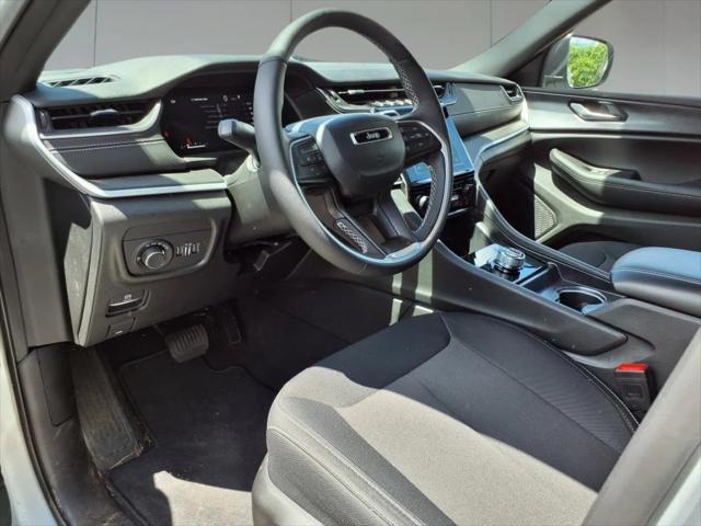 used 2025 Jeep Grand Cherokee car, priced at $32,995