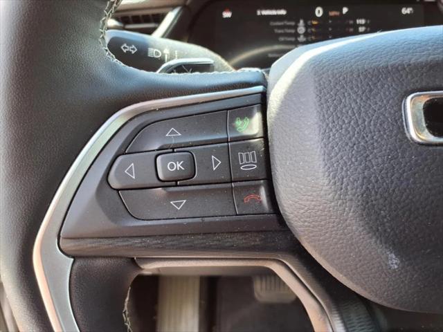 used 2025 Jeep Grand Cherokee car, priced at $32,995