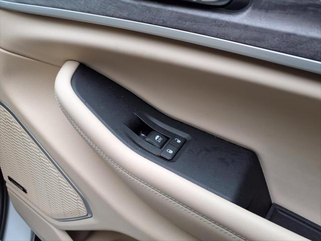 used 2022 Jeep Grand Cherokee car, priced at $29,995