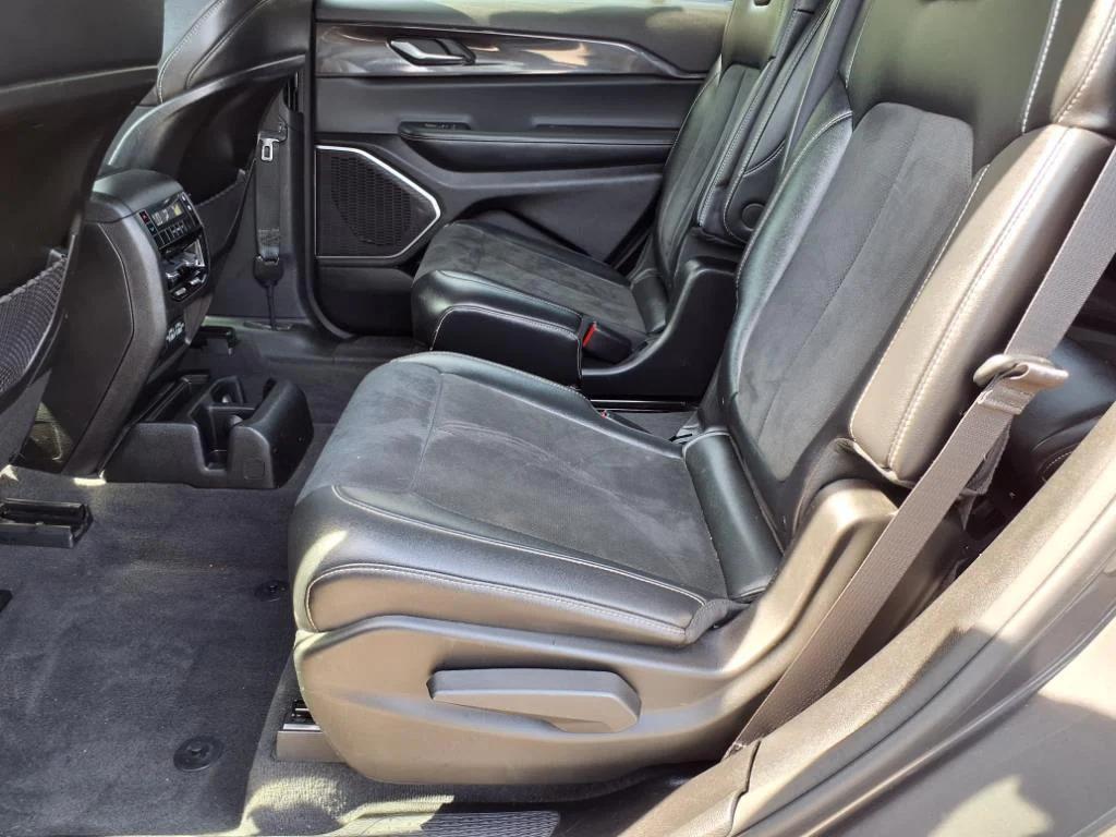 used 2022 Jeep Grand Cherokee L car, priced at $18,995