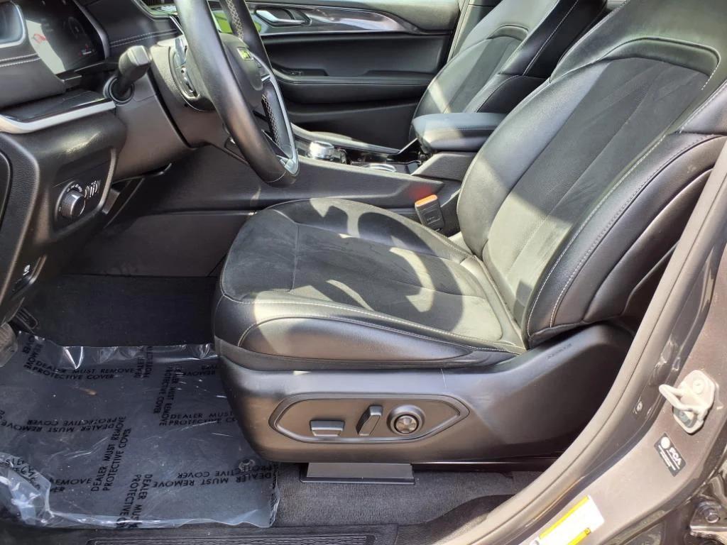 used 2022 Jeep Grand Cherokee L car, priced at $18,995
