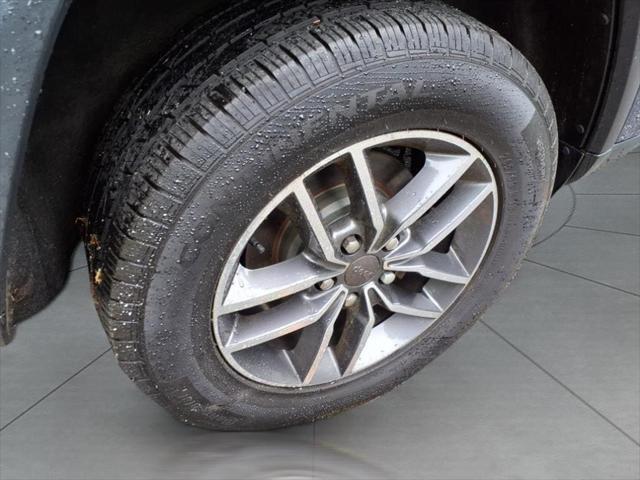 used 2020 Jeep Grand Cherokee car, priced at $17,995