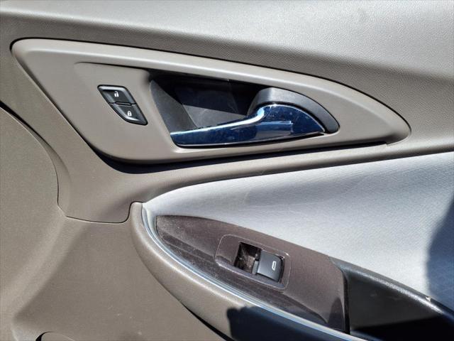 used 2020 Chevrolet Malibu car, priced at $14,995